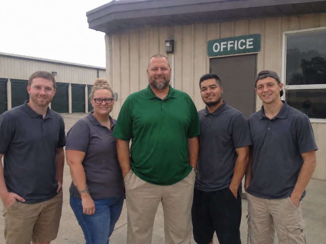 Pest control professionals in Round Rock, TX